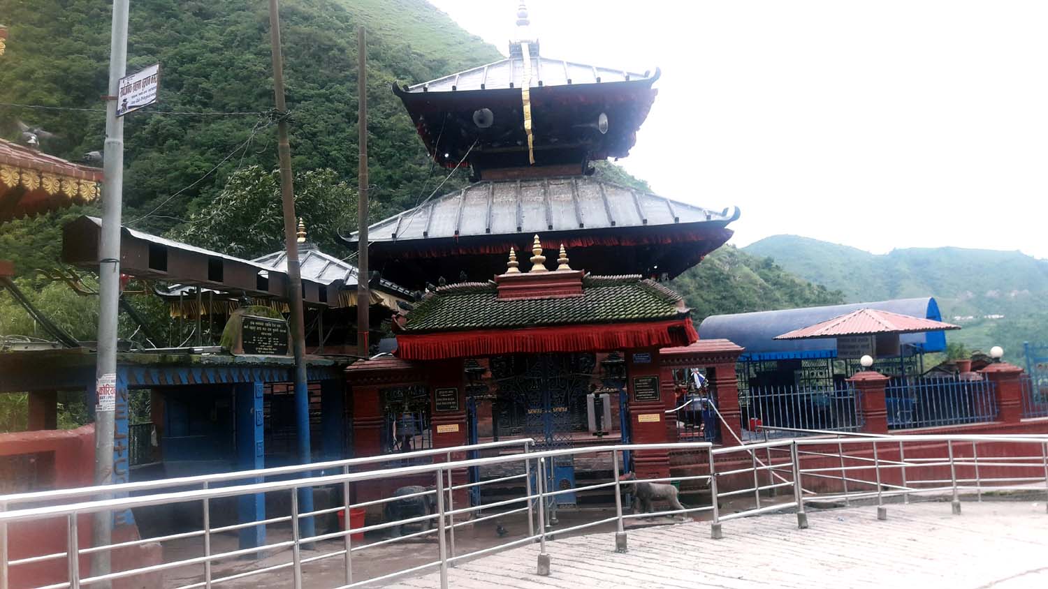 You are currently viewing धार्मिक पर्यटकको आकर्षण बन्दै सुपा देउराली